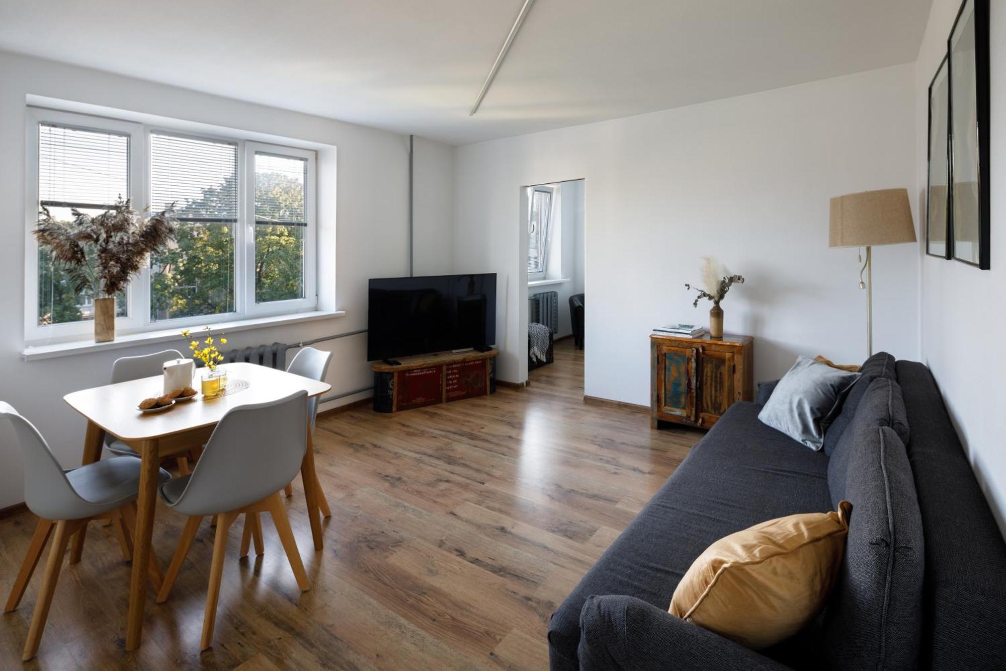 Brivibas Yard Apartment With Parking In City Center Riga Eksteriør bilde
